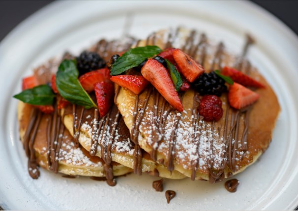 https://landing.paninos.mx/assets/img/menus/desayunos-hotcakes-paninos.jpg